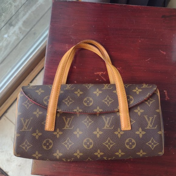 authentic lv❤️ - Picture 2 of 16